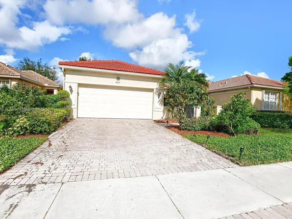 7017 Del Corso Ln, Delray Beach, FL 33446