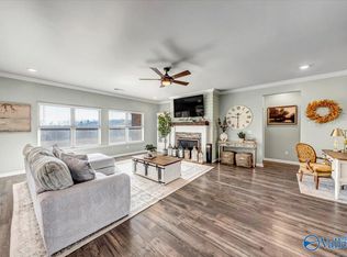 22625 Regent Dr, Athens, AL 35613