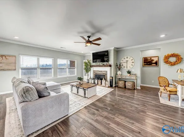 22625 Regent Dr, Athens, AL 35613