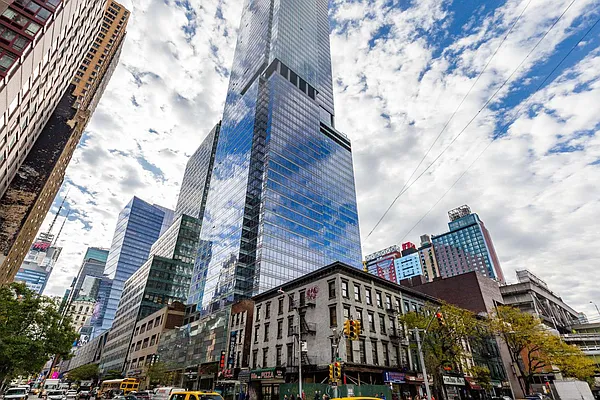 Rented by Winzone Realty Inc | media 22