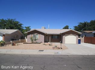 1233 Stutz Dr NE, Albuquerque, NM 87112