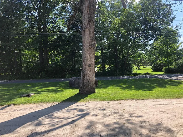 100 Robinson Rd — Photo 12