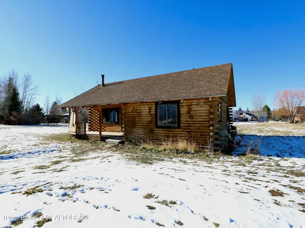 320 Leisure Ln, Driggs, ID 83422