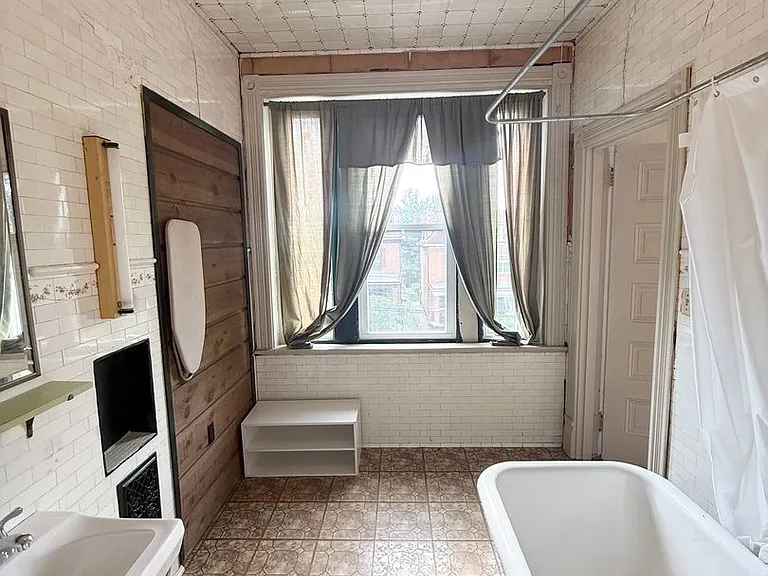 342 S Graham St #3 — Photo 13