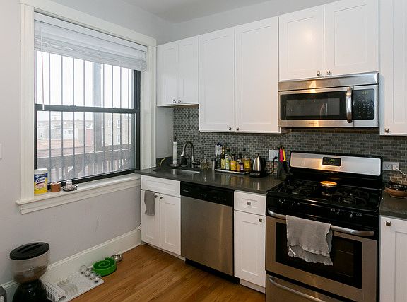 2nd image of 3141 W Wellington Ave #2