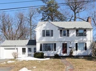 121 Chalmers St, Springfield, MA 01118