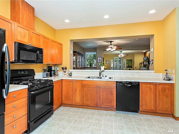 3rd image of 18532 36th Ave W APT C