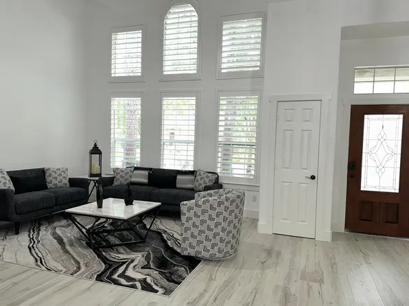 46 Ginger Jar St, Spring, TX 77382