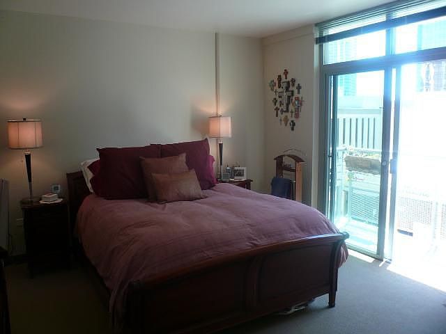 1st image of 425 W Beech St Unit 414