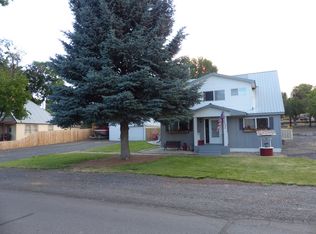 244 N Quincy Ave, Hines, OR 97738