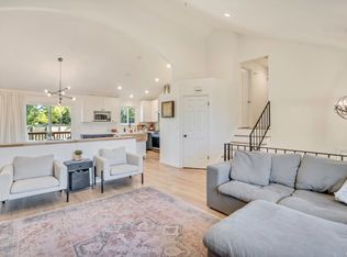 769 E Dry Creek Rd S, Sandy, UT 84094