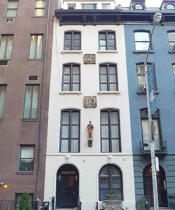 1st image of 105 E 35th St APT 3
