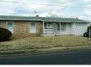 908 Old Orchard Ln, Bristol, PA 19007