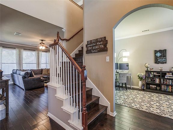 2nd image of 2210 Trickling Creek Dr