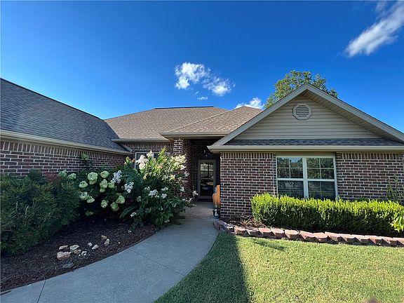 3rd image of 8007 Overland Dr