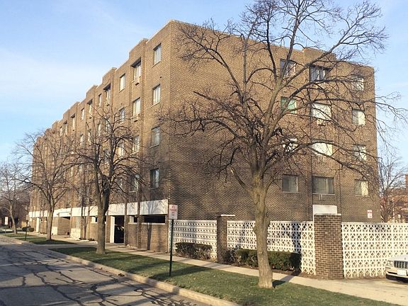 3rd image of 7650 W Altgeld St APT 507