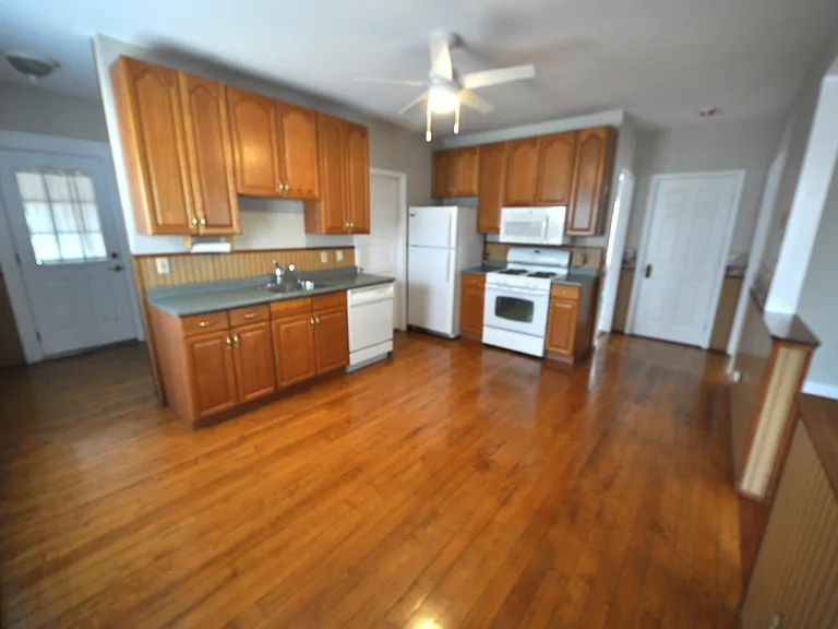 26 Johnson St #A — Photo 2