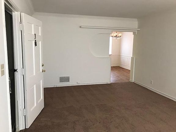 2nd image of 151 S Elm Dr