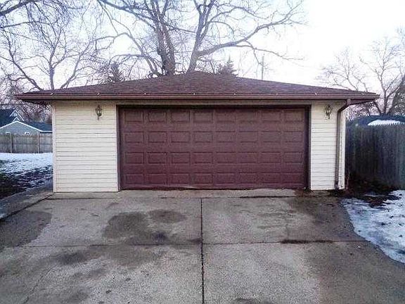 Oversized two car garage