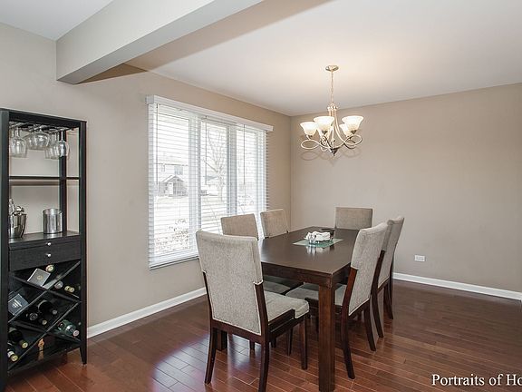 5th image of 527 N Clarendon Ave