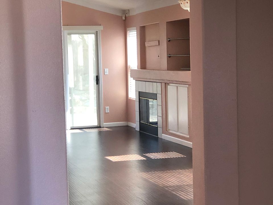 2nd image of 8719 Aviary Woods Way