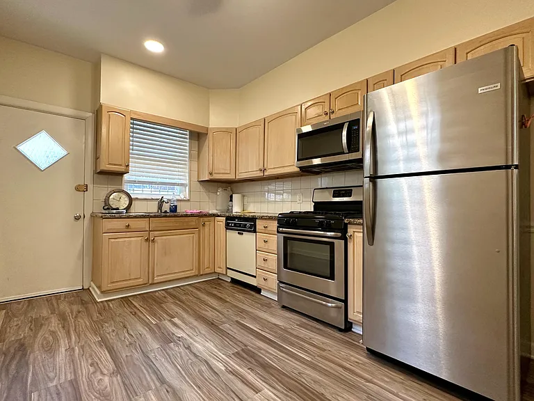 2509 S Rosewood St — Photo 14