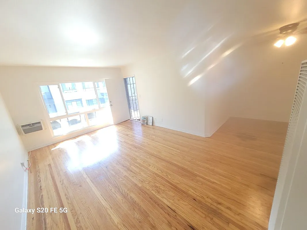 1 bed, 1.0 bath, 750 sqft, $1,925 — Photo 2