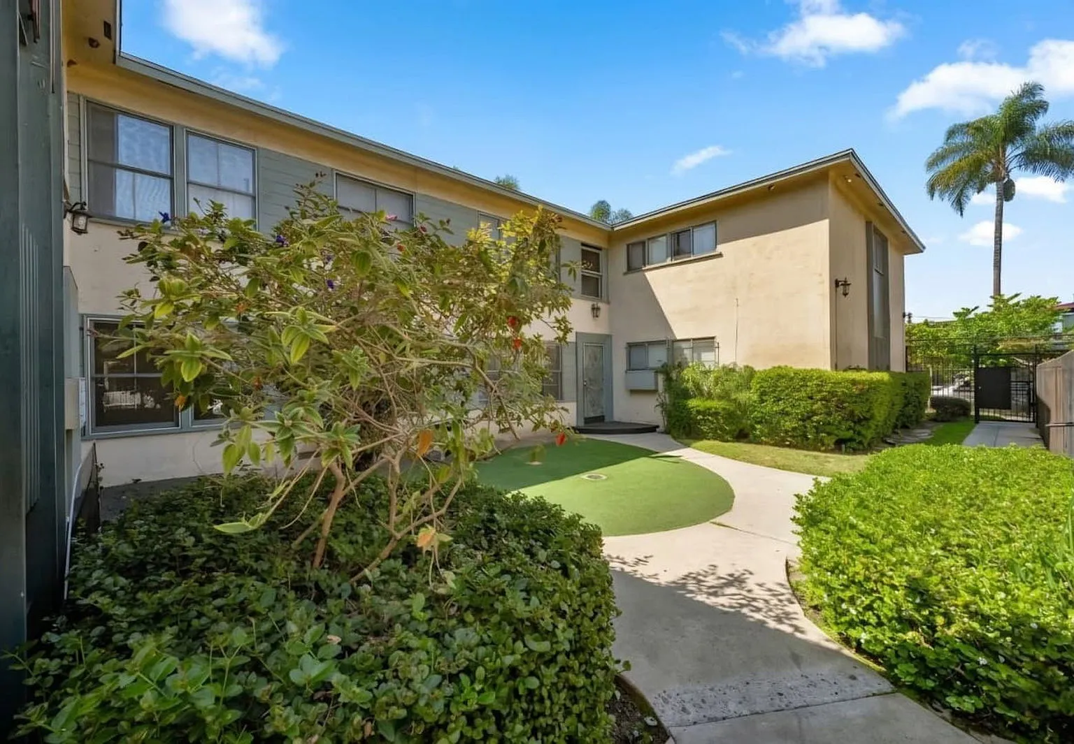 1 bed, 1.0 bath, 650 sqft, $1,472 — Photo 4