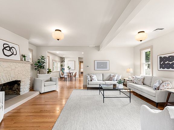 5th image of 210 Promenade St