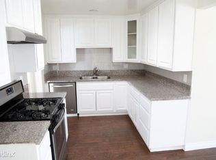 2120 Wallace Ave, Costa Mesa, CA 92627