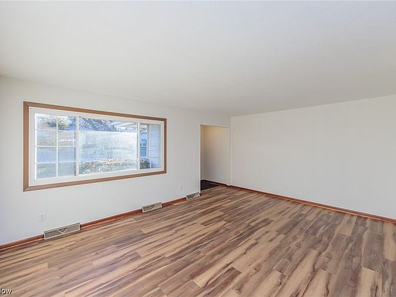 4th image of 1158 Mulberry Ln