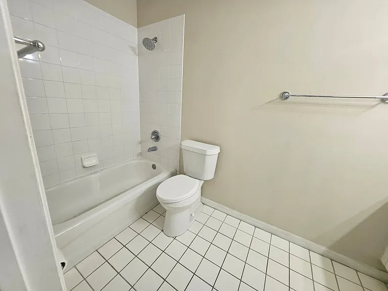 13216 Villa Vista Dr #201 — Photo 12
