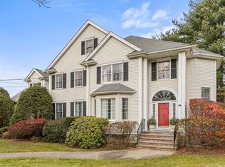 2 Old Farm Rd, Norwood, MA 02062