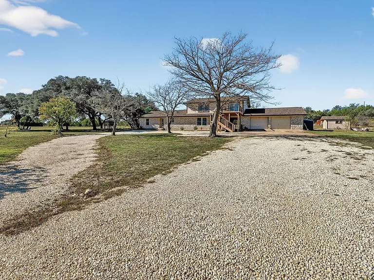 16200 Round Mountain Rd #B — Photo 24