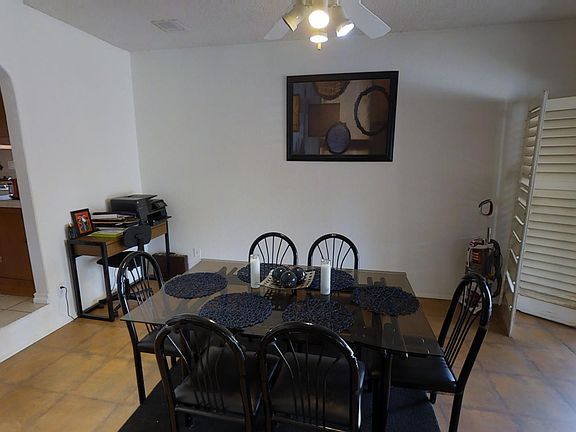4th image of 16012 Eccles St