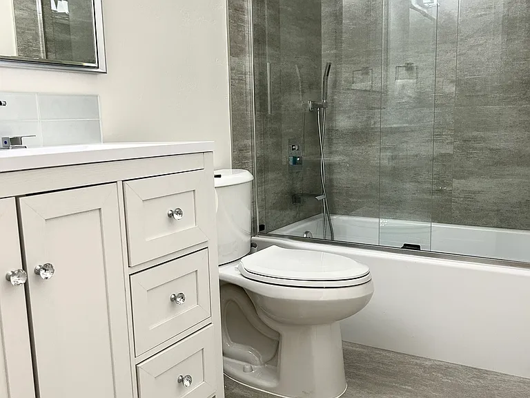 1623 Oliver Ave #C — Photo 12