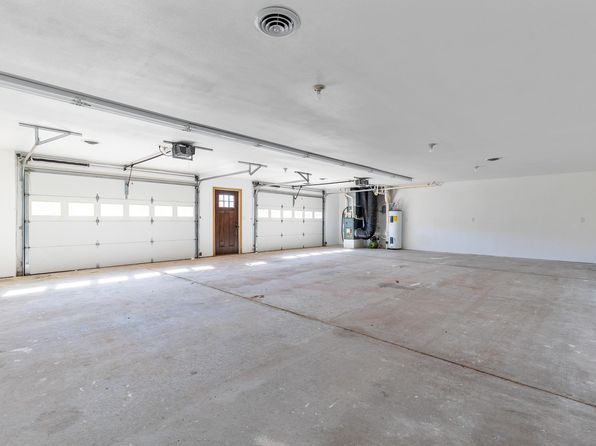 27301 Simunek Ct, Hot Springs, SD 57747