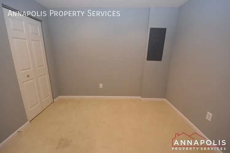916 Glaze Ct — Photo 12