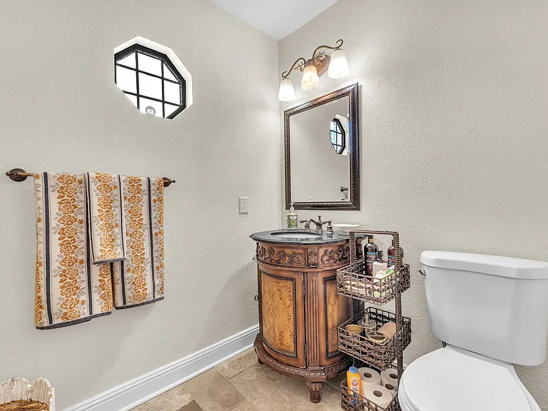 903 Possum Hill St — Photo 24
