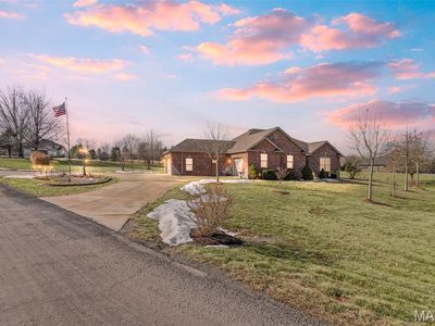 3303 Nottoway Ave, Godfrey, IL, 62035