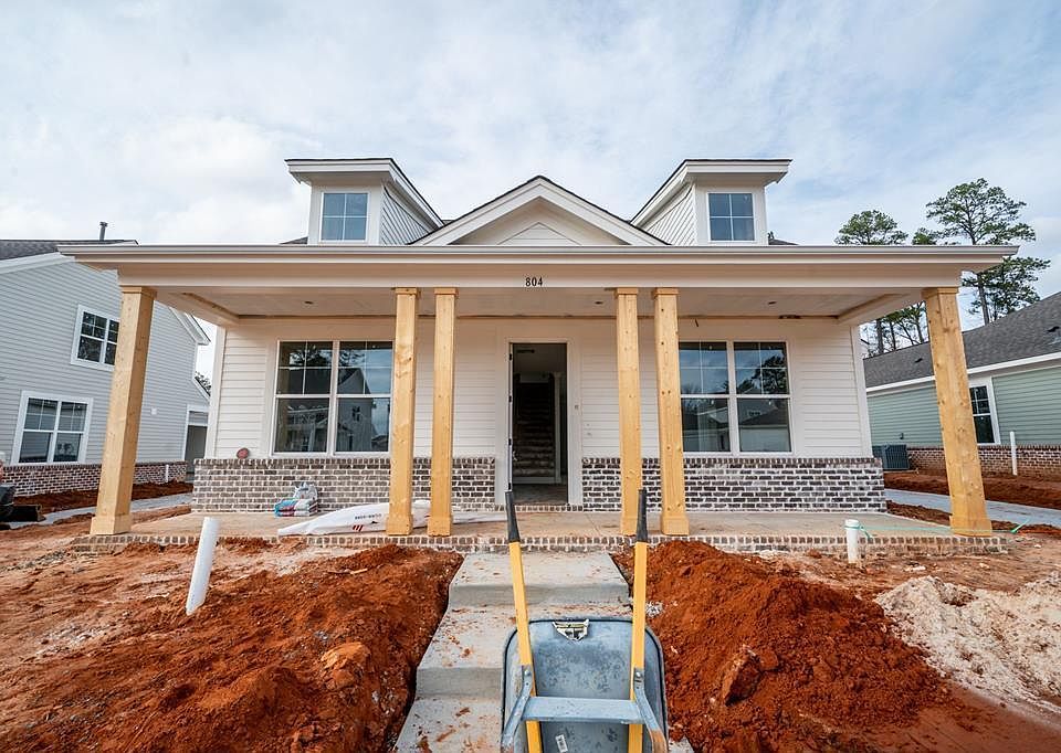 1st image of 1011 Nuttall Oak Dr