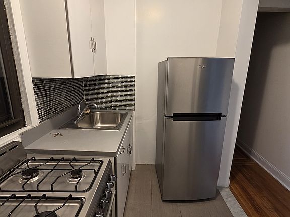 5th image of 233 E 89th St #E2
