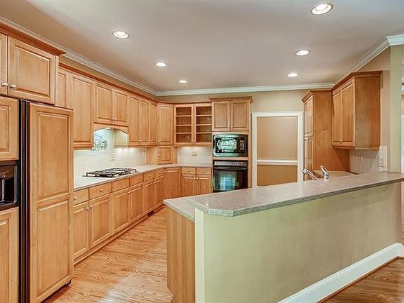 5th image of 1783 Farrow Dr