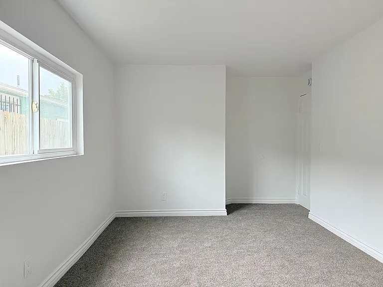 3781 Marlborough Ave — Photo 15
