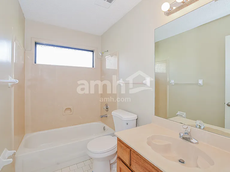 1926 Bohemia Dr — Photo 13