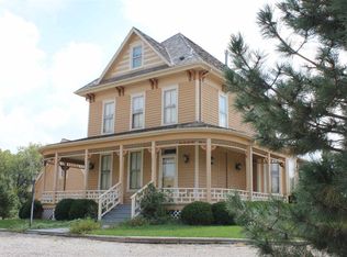 1009 E Lincoln Blvd, Hesston, KS 67062