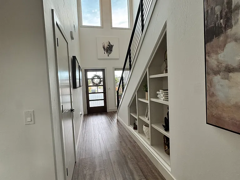 5340 Amherst Dr — Photo 15