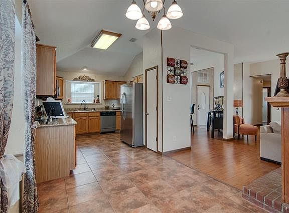 4th image of 4141 Durbin Dr