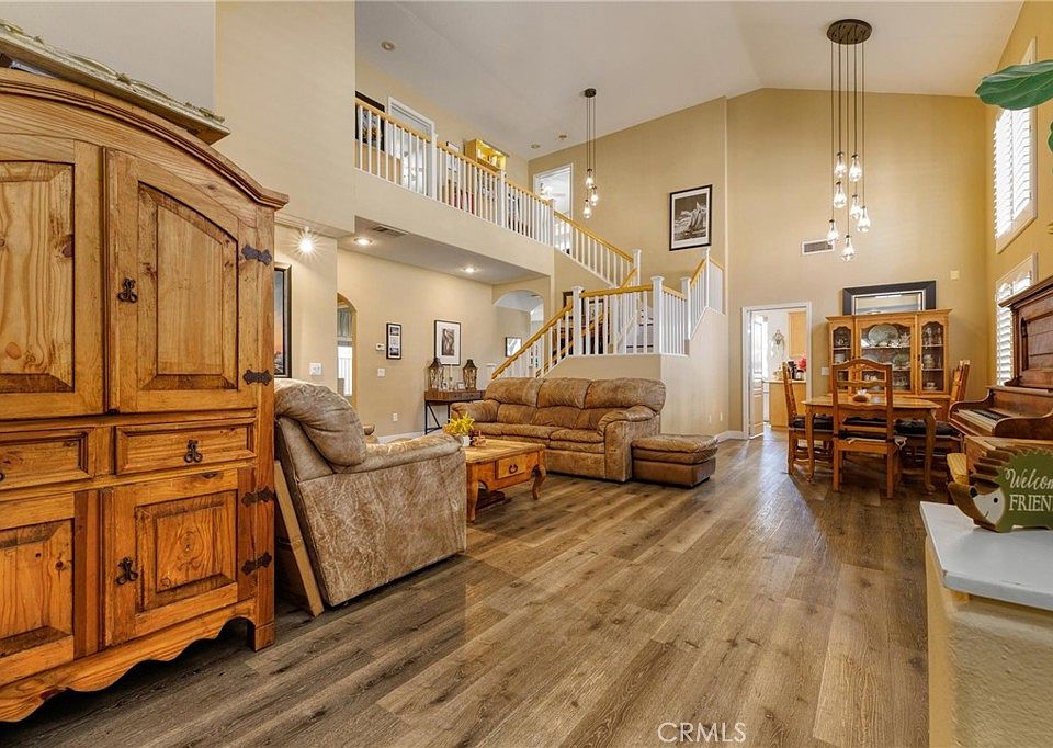 1st image of 19344 Kilfinan St