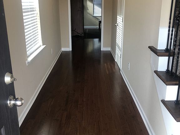 3rd image of 1029 Lindyn Lee Way